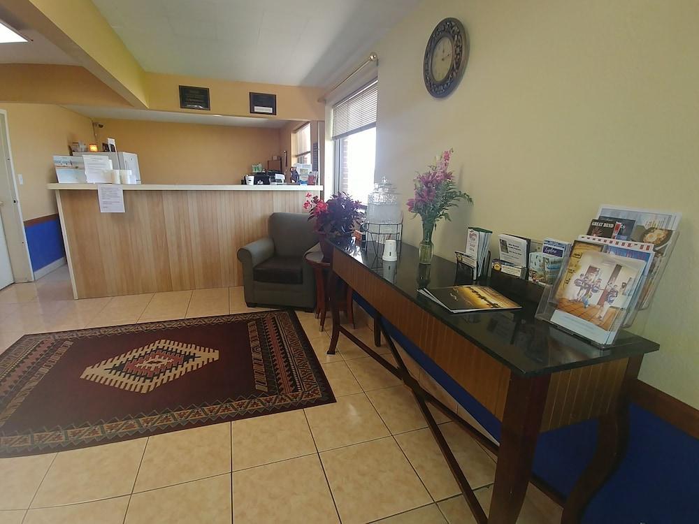 Travelodge By Wyndham Great Bend Ngoại thất bức ảnh