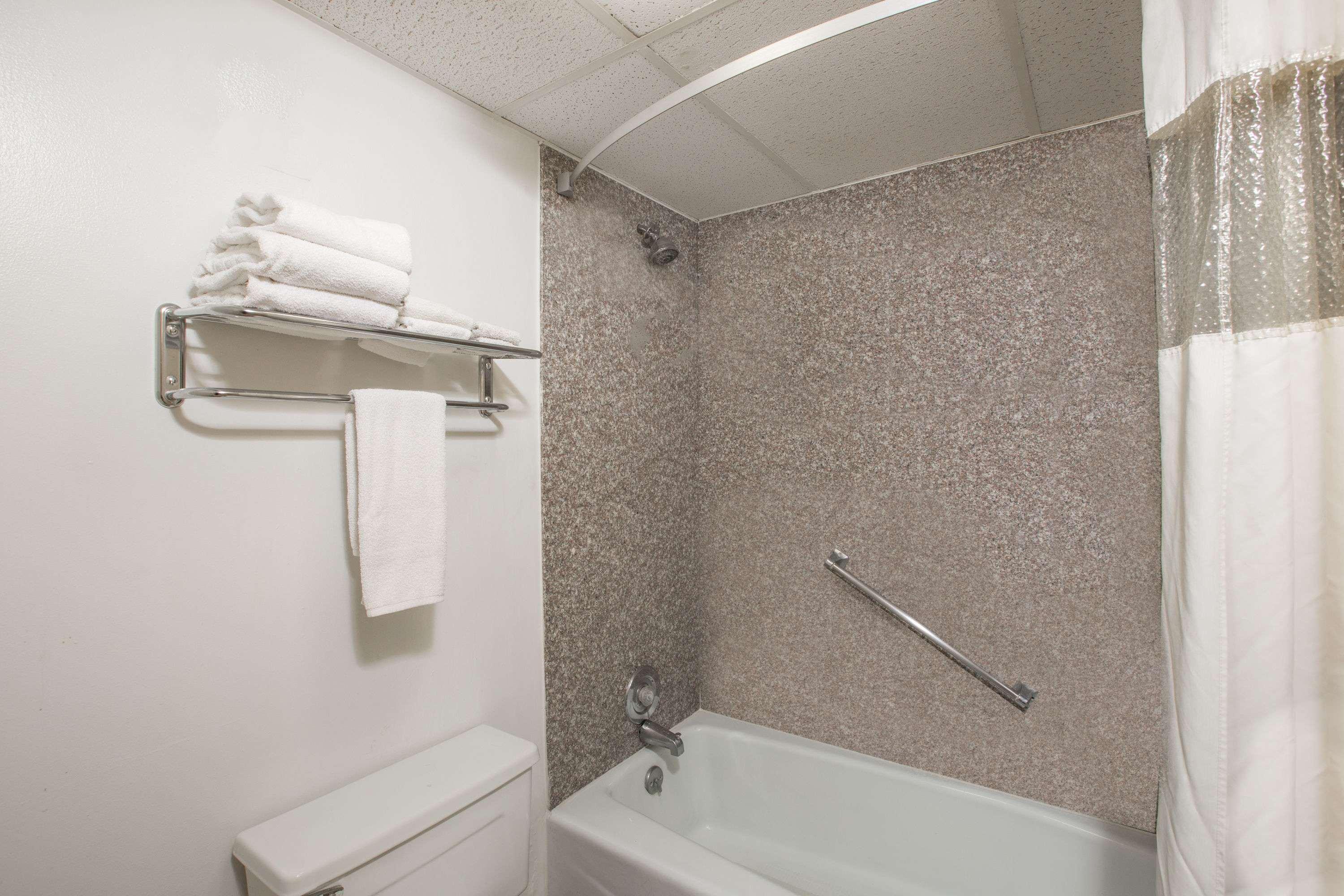 Travelodge By Wyndham Great Bend Ngoại thất bức ảnh